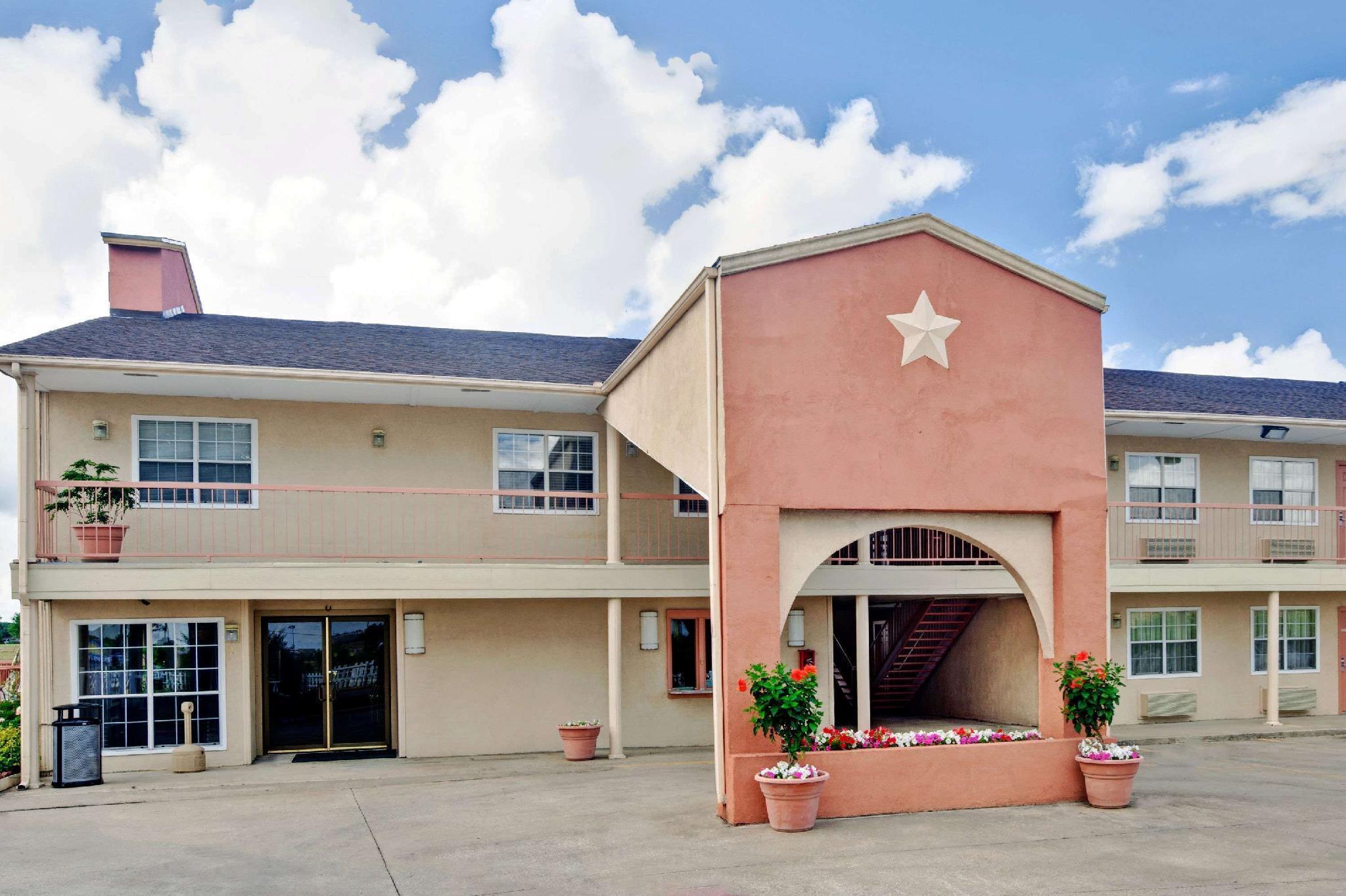Hotel Super 8 By Wyndham Terrell Exterior foto