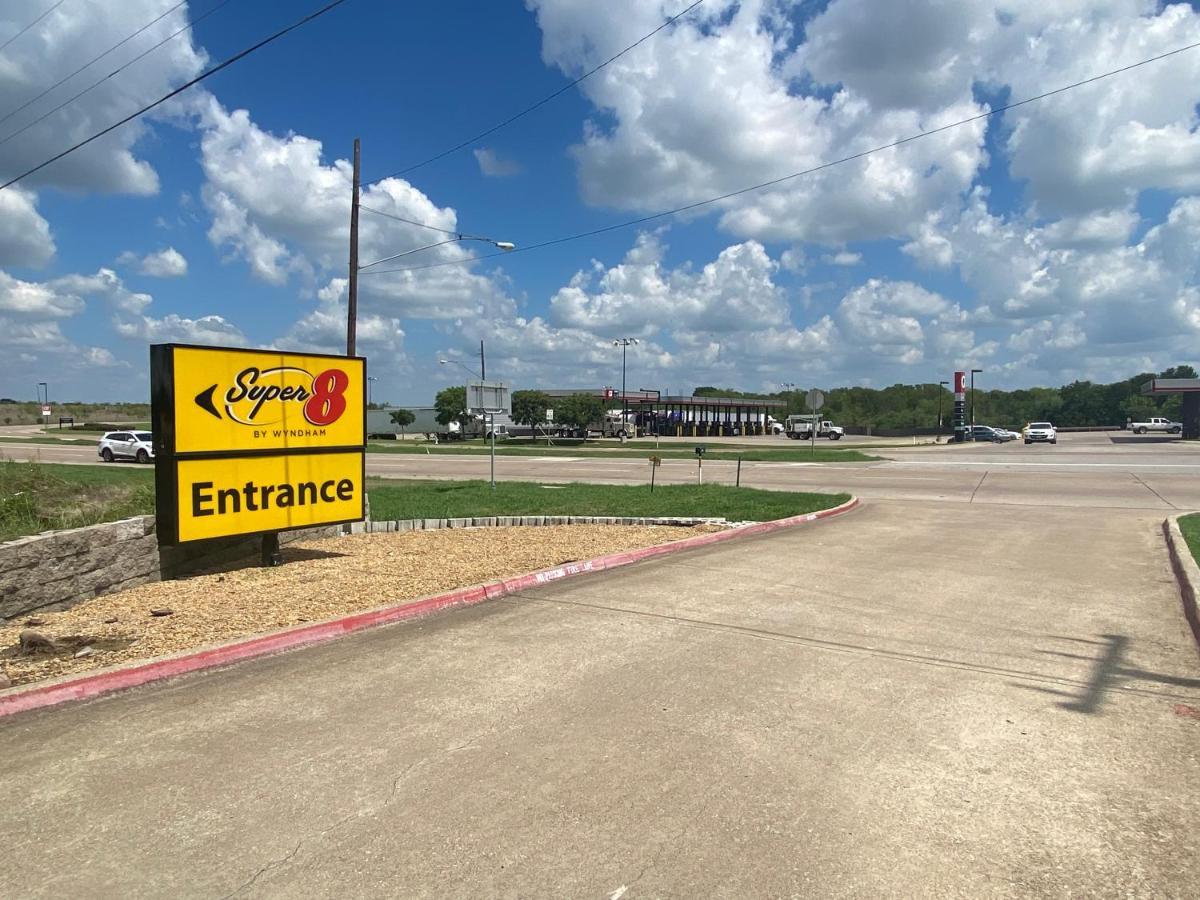 Hotel Super 8 By Wyndham Terrell Exterior foto